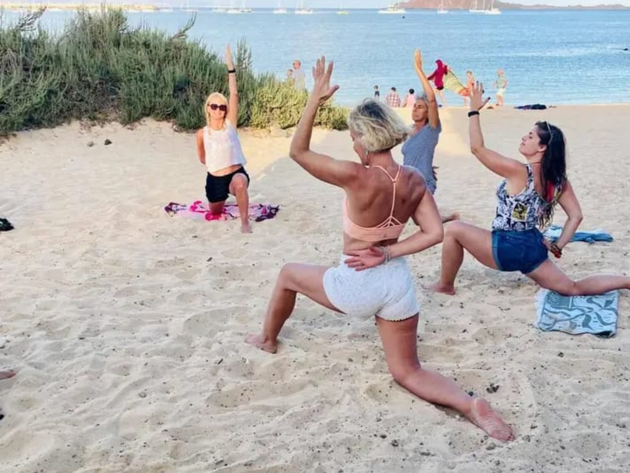 Beach Yoga, Corralejo, Fuerteventura 3